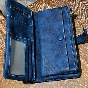 Faux leather ladies’ wallet